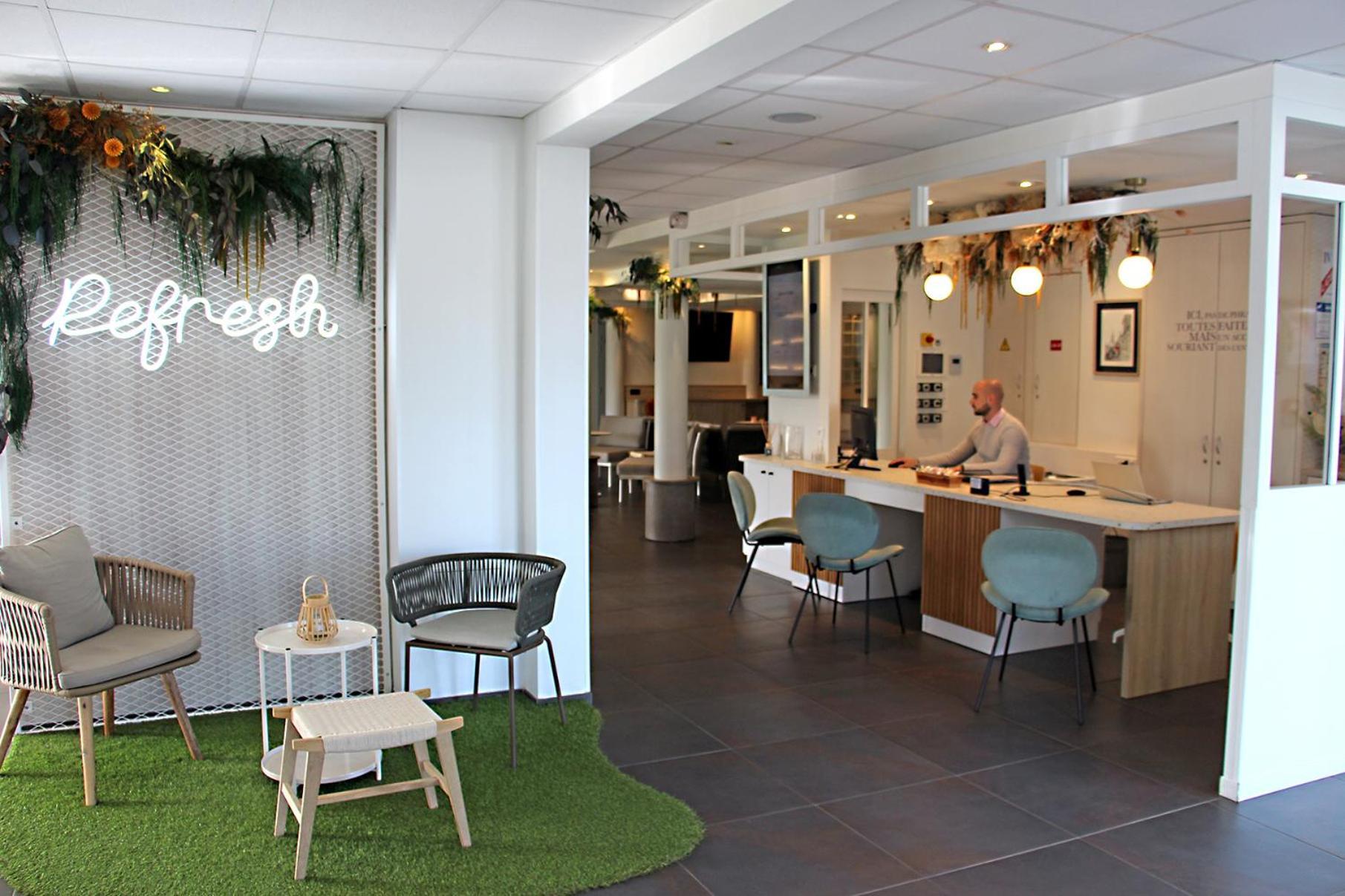 Hotel Kyriad La Rochelle Centre Ville Exterior photo